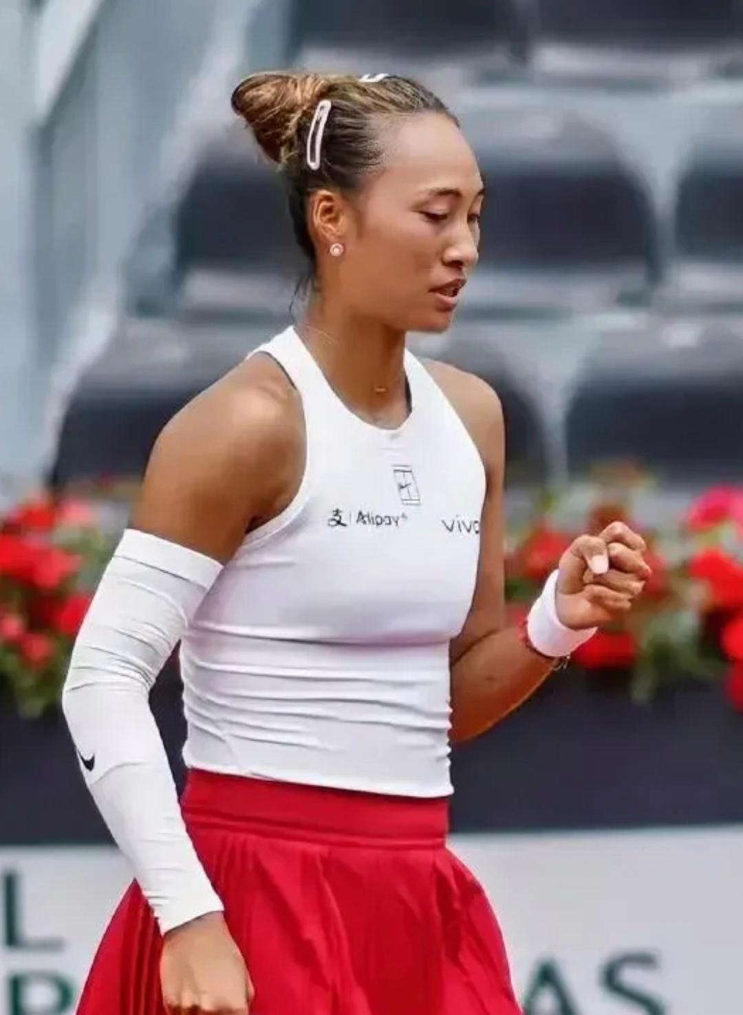 郑钦文2-0达尼洛维奇，晋级罗马WTA1000赛32强，赛后有5个收获1、收