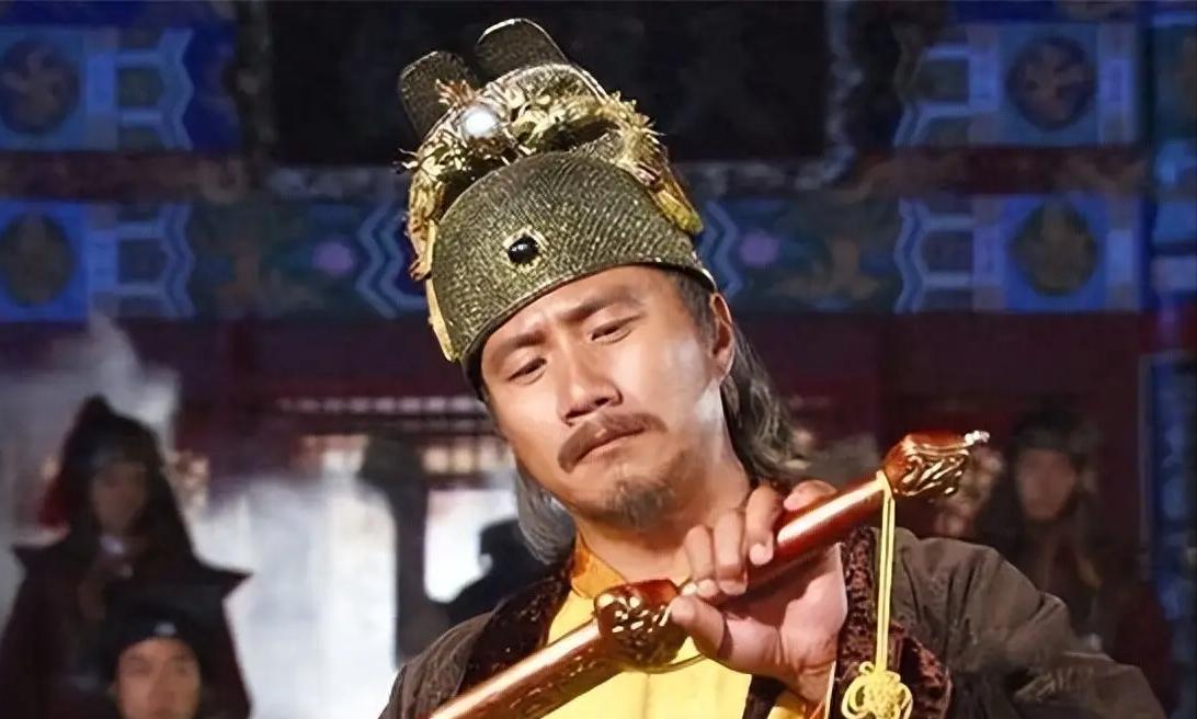 “杀尽功臣盗世人”，这句诗评朱元璋，表达了一段血淋淋的历史。很多人觉得朱元璋最恨