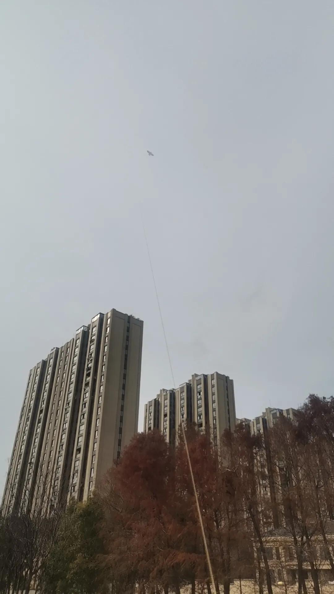 这个故事确实是真的，我在老家有两套房子，因为我们家已经定居杭州，所以老家的房子就