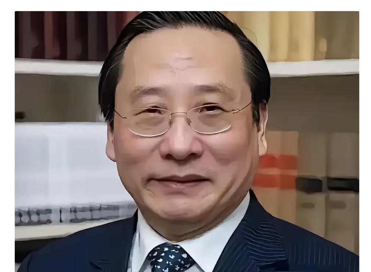 美国学者质问高志凯教授，中国不断的发展新的武器装备已经严重的影响到中国周边国家的