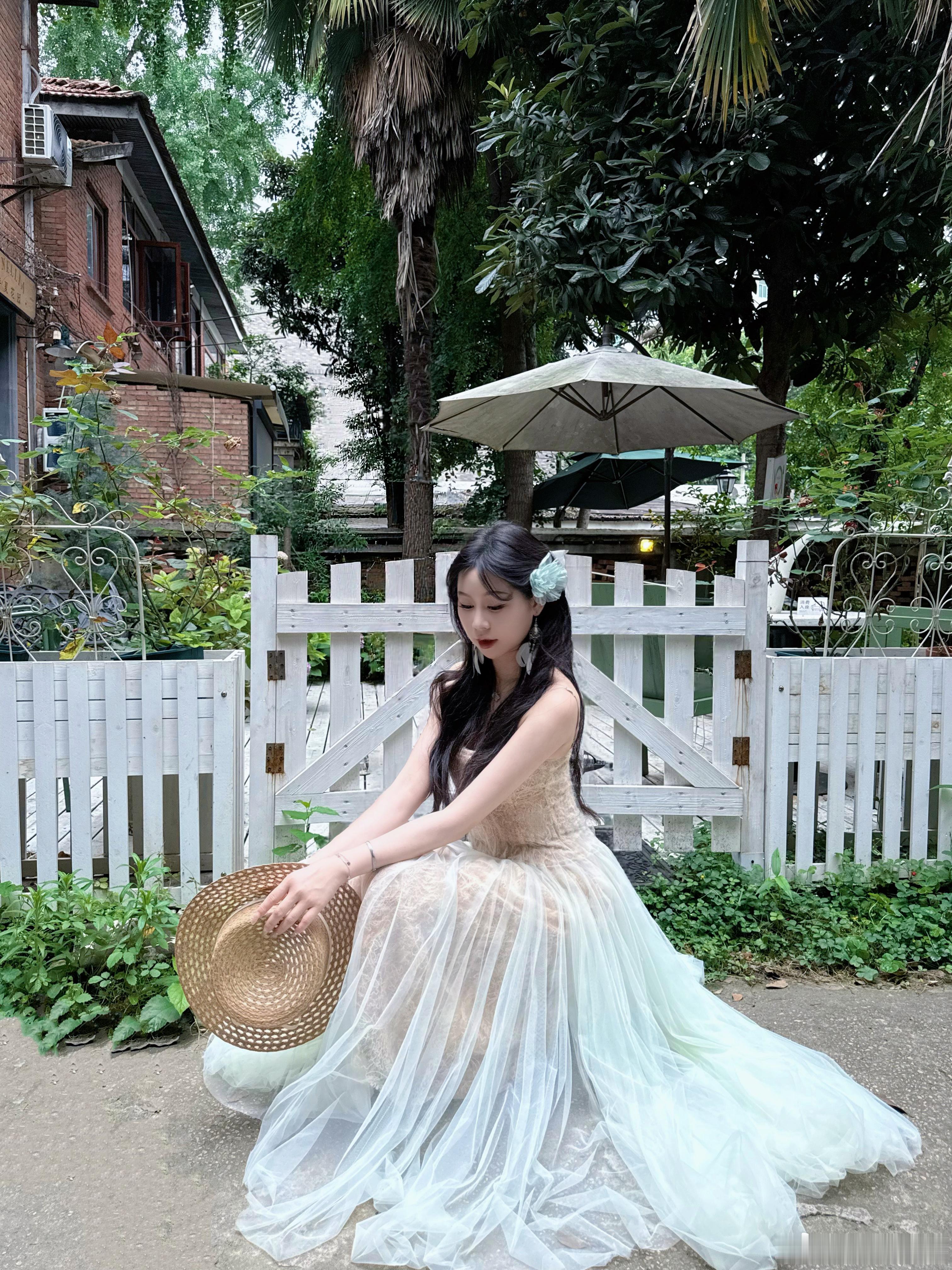 那天我经过一片花园🧚🏻♀️👗:海里岛岛