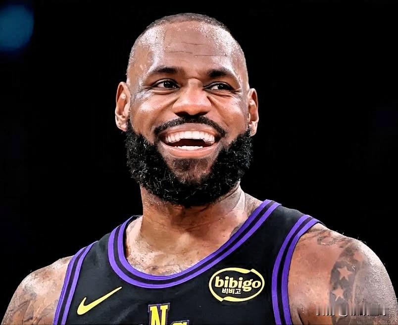 詹姆斯入选全明星了！今日NBA更新官方社媒，公布了本赛季全明星的替补阵容，詹