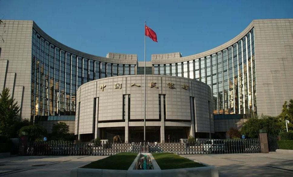 美媒叫嚣逼人民币升值，痴心妄想！【观察者网】8月28日，《华尔街日报》首席经济