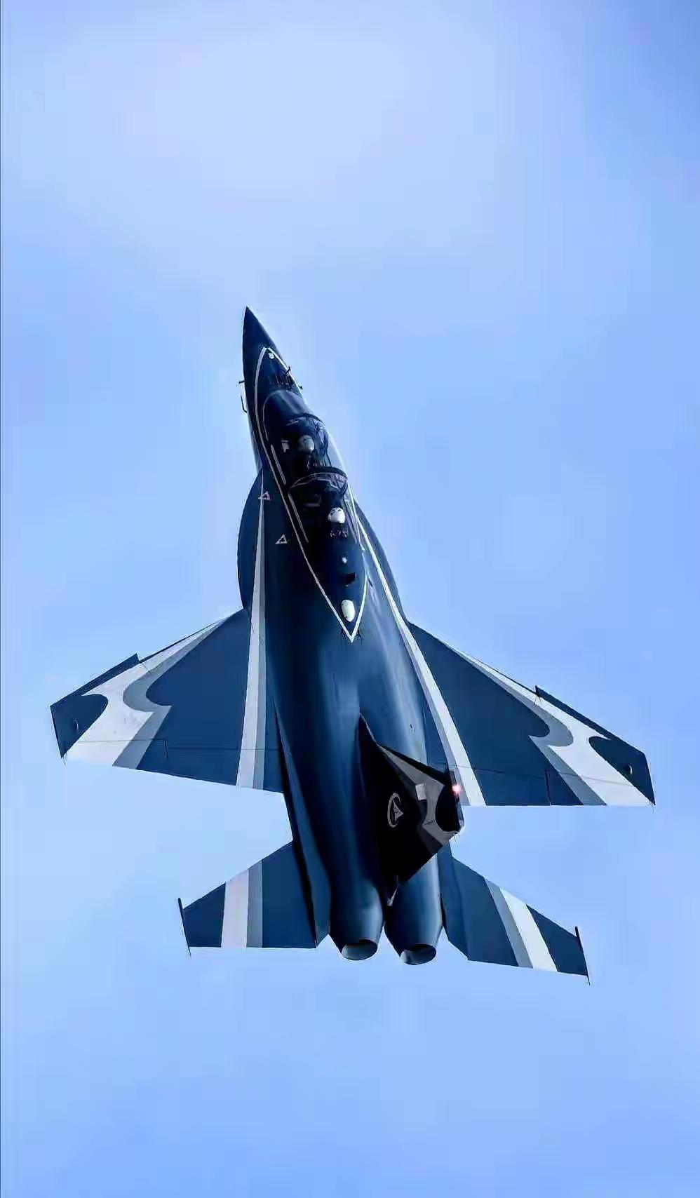 1600架订单。中国第一次压过欧美！拿了第一！​以前这种场合。我们只是旁