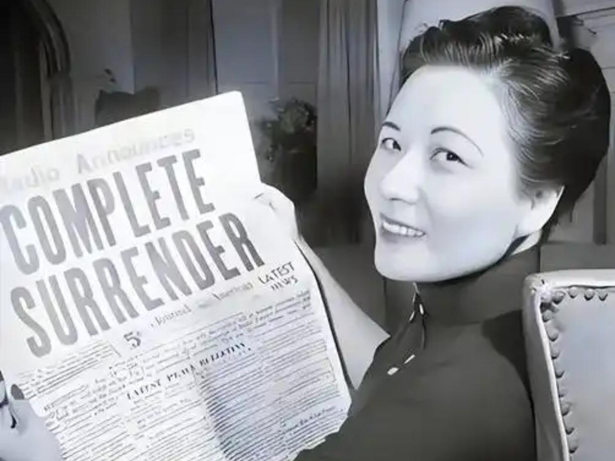 我问我爸：“老A的3通4达论咋能这么火？”我爸说：“你想想有些女留学生为啥不生