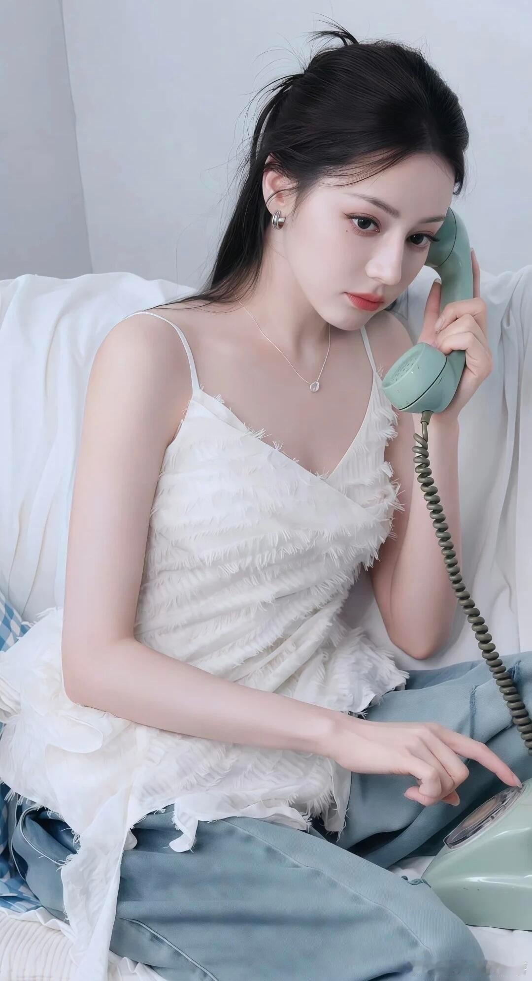 女娲毕设级美貌✨热巴高清壁纸合集设成锁屏每打开一次就心动一次❤️迪丽热巴｜壁纸