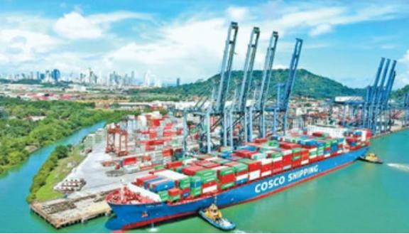 中方终于动手了！大批货轮空集装箱离开，巴拿马这下麻烦大了。3月10日，巴拿马