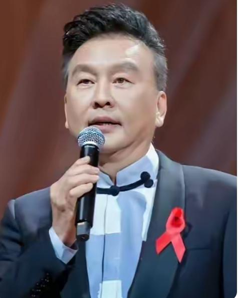 娱乐圈，曝出大瓜！​4月8日，娱乐圈一整天都静悄悄，没想到下午时分，突然传来…