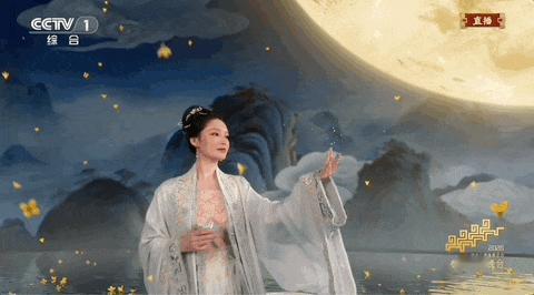 春晚收视率我说啥来着，这个节目创意还不错，也是收视率最高的，非常美轮美奂，12个