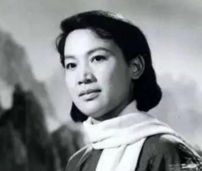 1949年，押送朱世君去渣滓洞的路上，特务李朝成悄悄松开了手铐，眼看竹林就在眼前