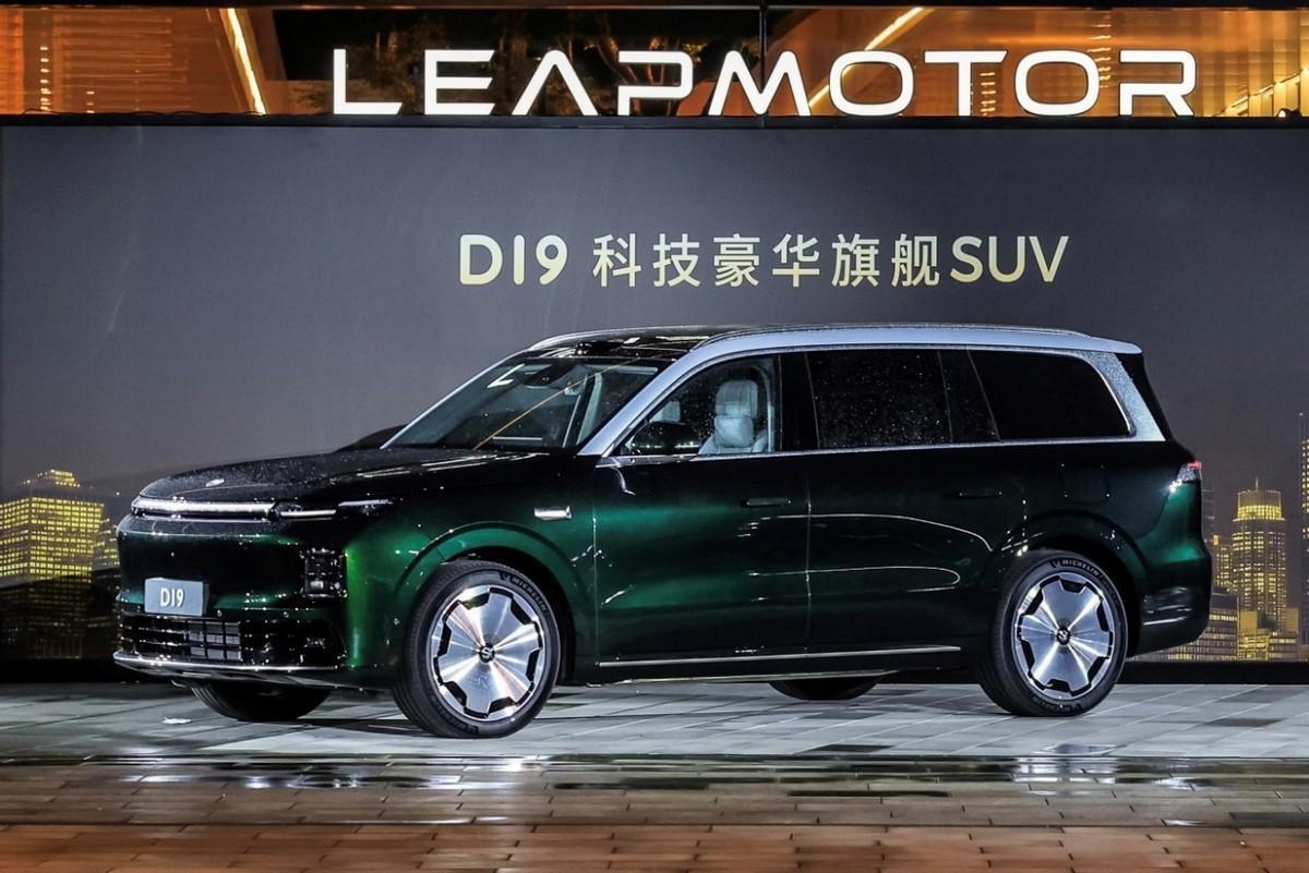 谁说续航长就必须车重？零跑D19让我彻底改观 我觉得如今很多电车为了长续航，