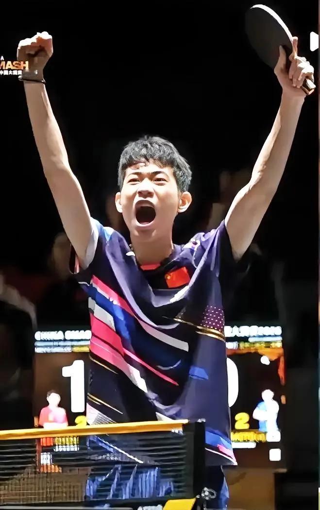 国乒05后小将太提气！掀翻张本智和后放话：就想治他的狂，王楚钦笑开了花国乒