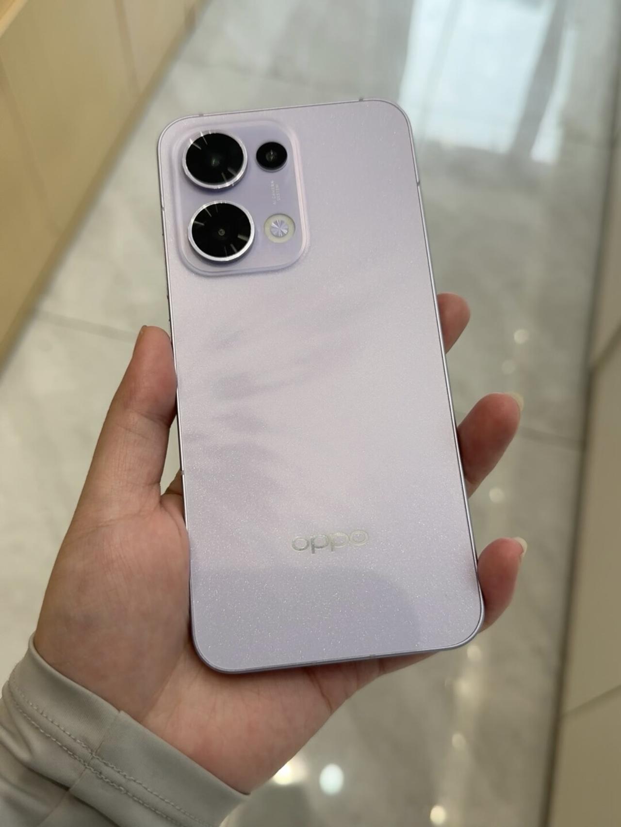 Reno16看样子升级有点大啊！13能换了嘛？手上这台Reno13已经用了好久
