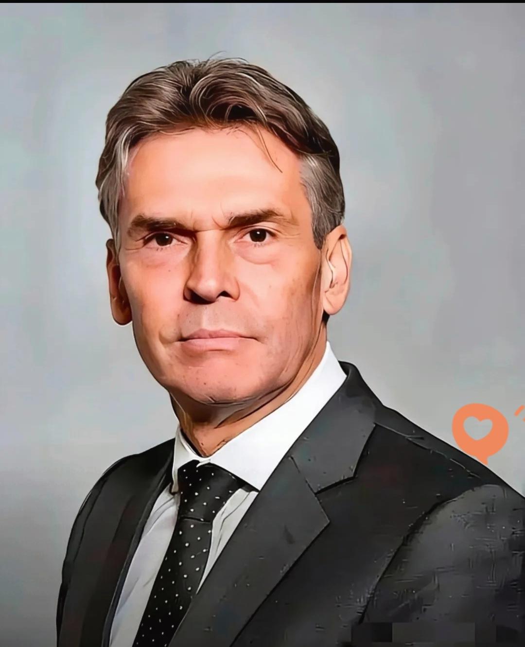 荷兰这波“跨年礼”，送得真是又荒唐又可笑！突然拿“出于必要”当理由制裁安世