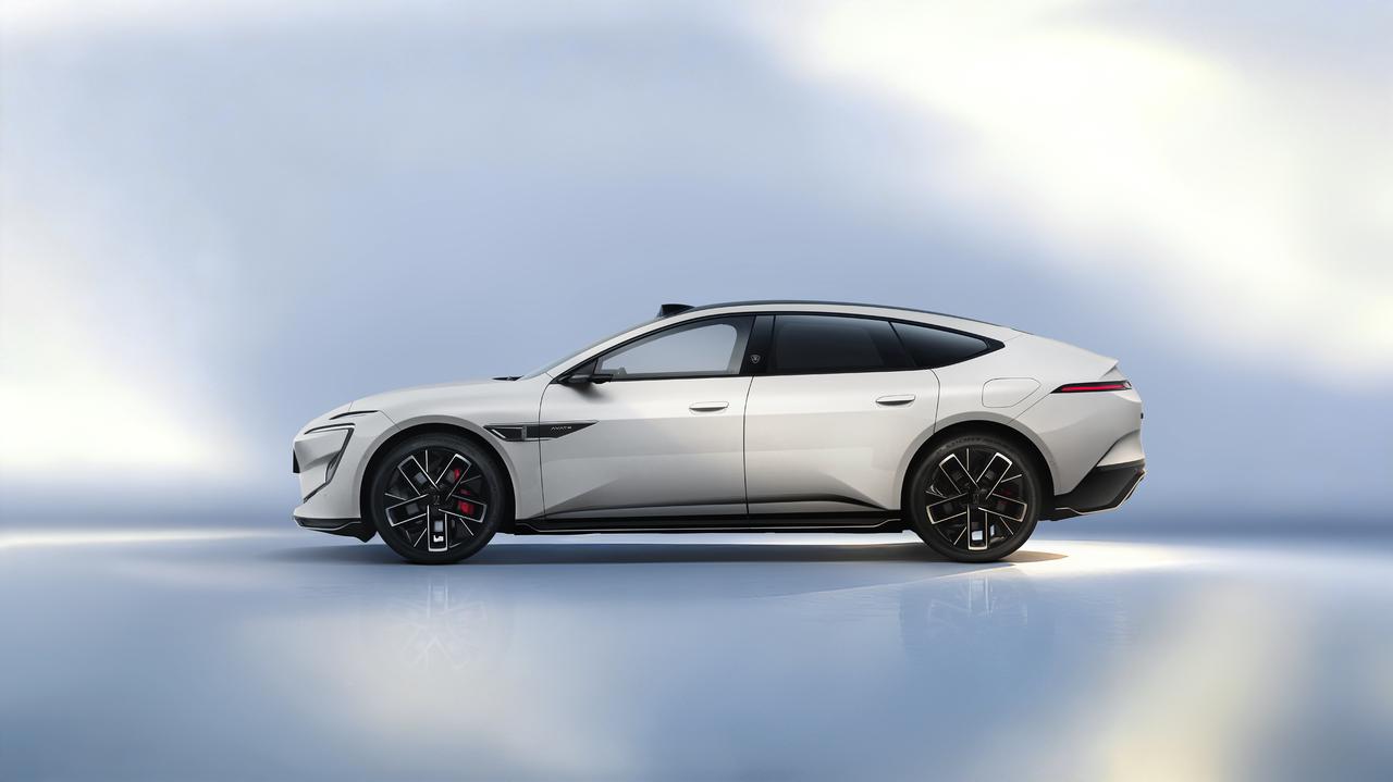 半隐藏式设计动力系统升级顶置激光雷达首款华为乾崑阿维塔联创产品将搭载华为