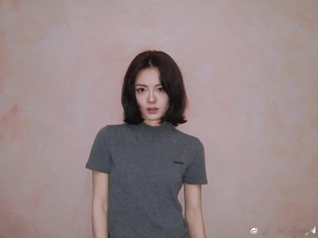 紧急公关给赵今麦逼出这种质量的营业图了