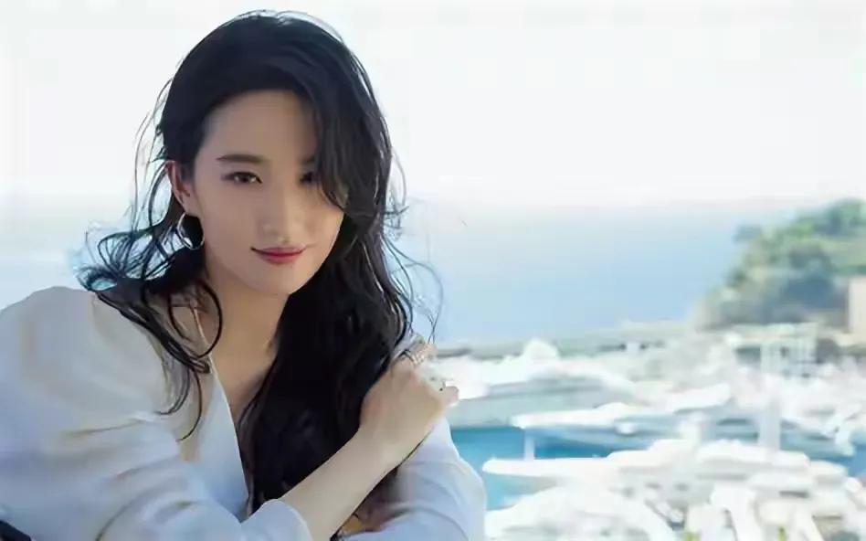 陈金飞确实想捧刘亦菲，但是刘亦菲知道具体情况，选择靠自己！但是演艺圈就是这样，没