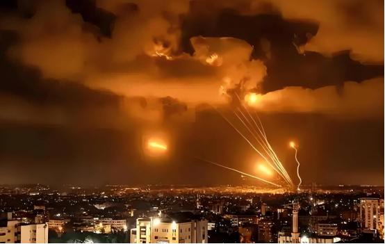 第16轮打击开始，以色列伤亡惨重？两党罕见联手，特朗普被催下台 当地时间3