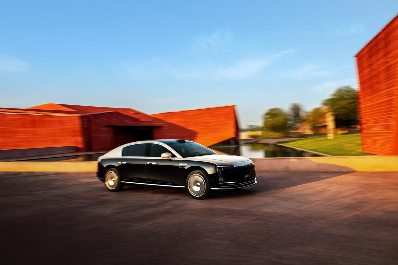 尊界S800的人传人口碑靠的是真实体验积累在信息透明的当下，靠营销炒作的口碑难