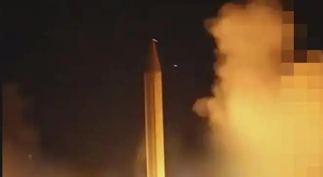 伊朗这回真是给美国上了一堂生动的“反杀课”！以前大家都觉得“欠债还钱”是天经