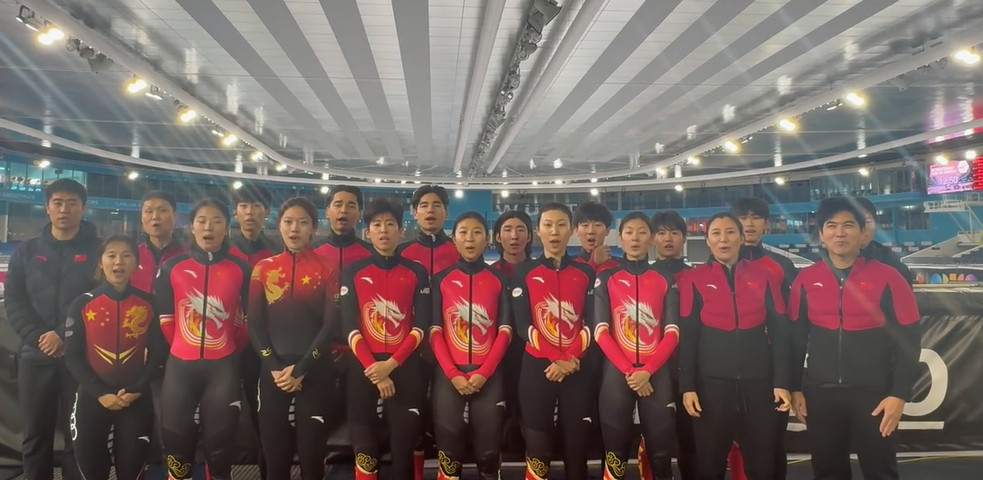 中国短道队结束世巡赛回国本赛季短道速滑世界巡回赛落幕，四站比赛中国队共收获1金