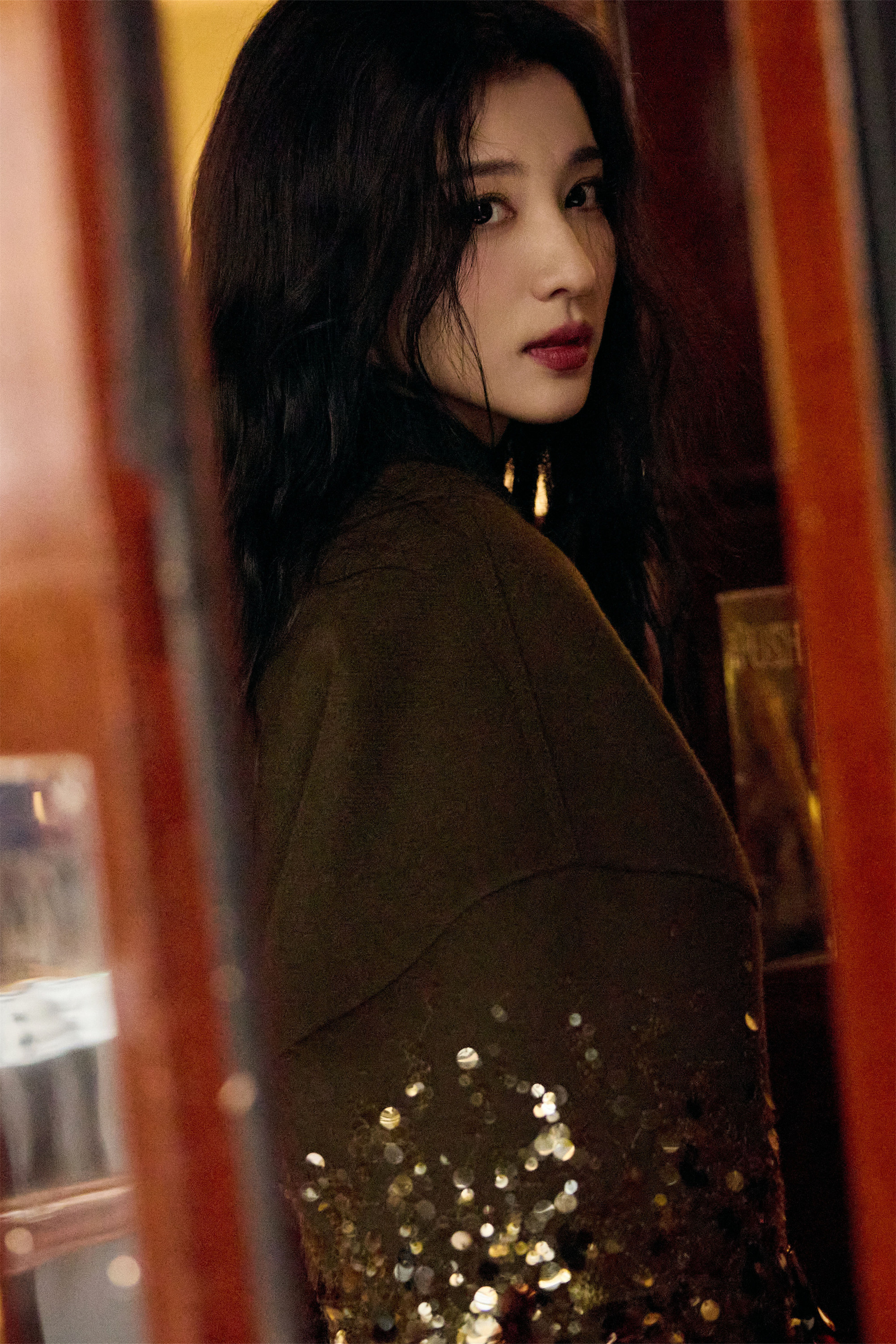 王楚然，热烈酷感氛围写真​​​