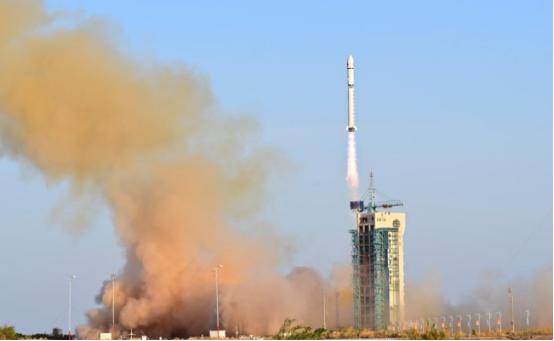 7月29日，甘肃上空一声巨响，美军航母的克星要来了！ 当日中午，甘肃酒泉卫星