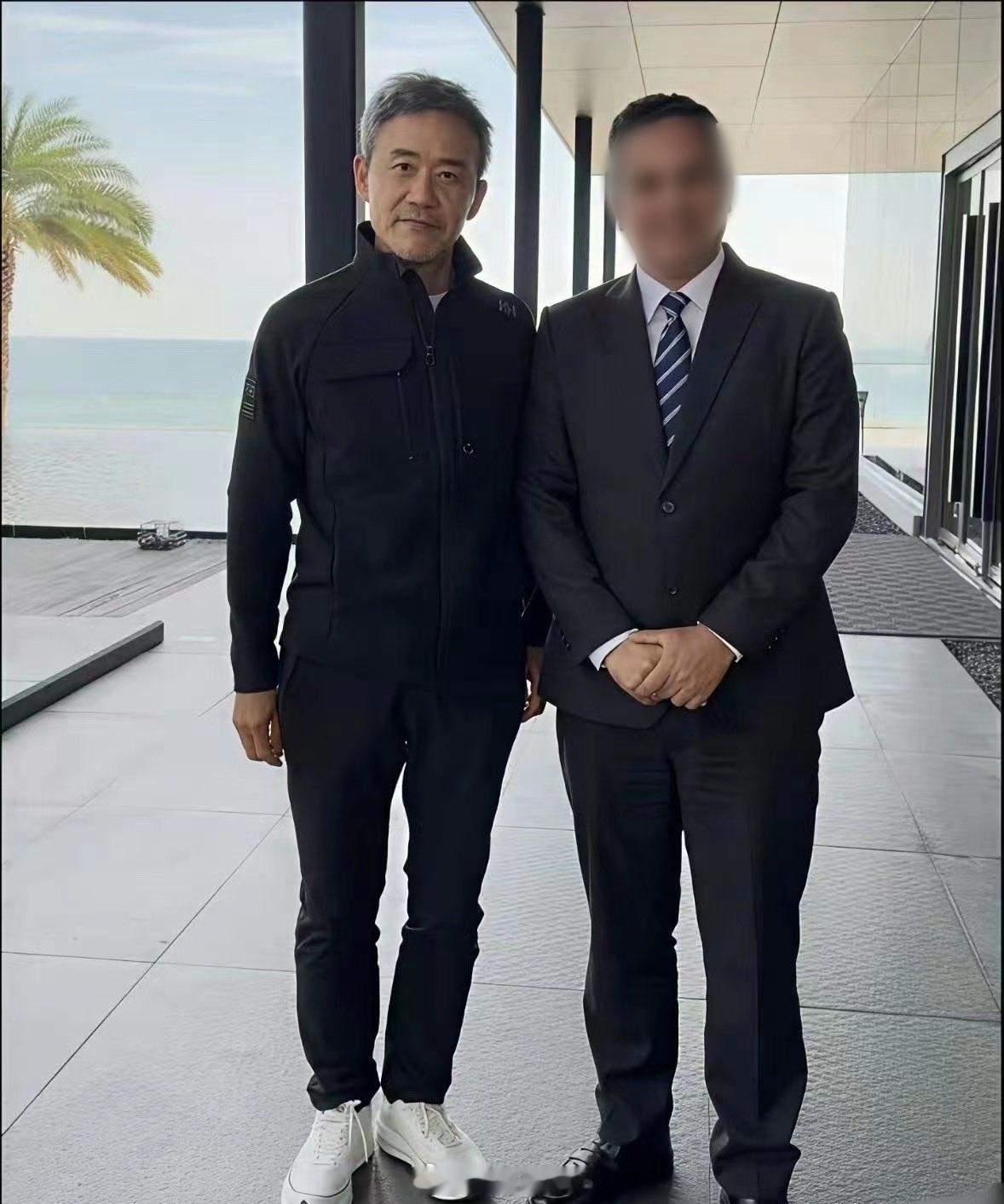 不得不说钱真养人啊！王石75岁这状态绝了，说是57岁都有人信。有钱有闲又自律，不