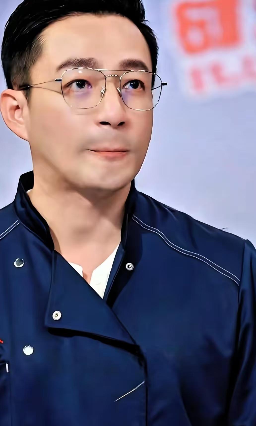 花着亲妈拼老命赚来的钱，转头还嫌弃，现在认可了大S对他的评价：很没品。张兰是发