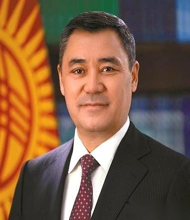 我看到这条新闻的时候，后背都麻了一下。一个国家的总统，在全世界面前公开说，自己