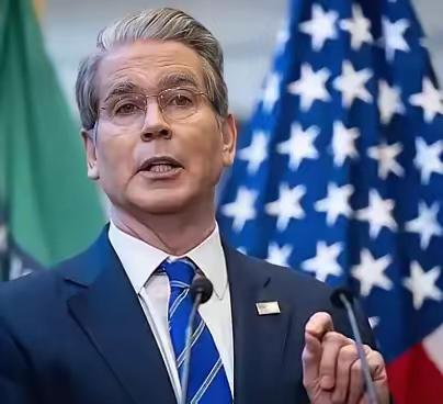 美国不让我们进国际空间站，不让我们买荷兰光刻机，不让我们电动车进入美国市场，不让