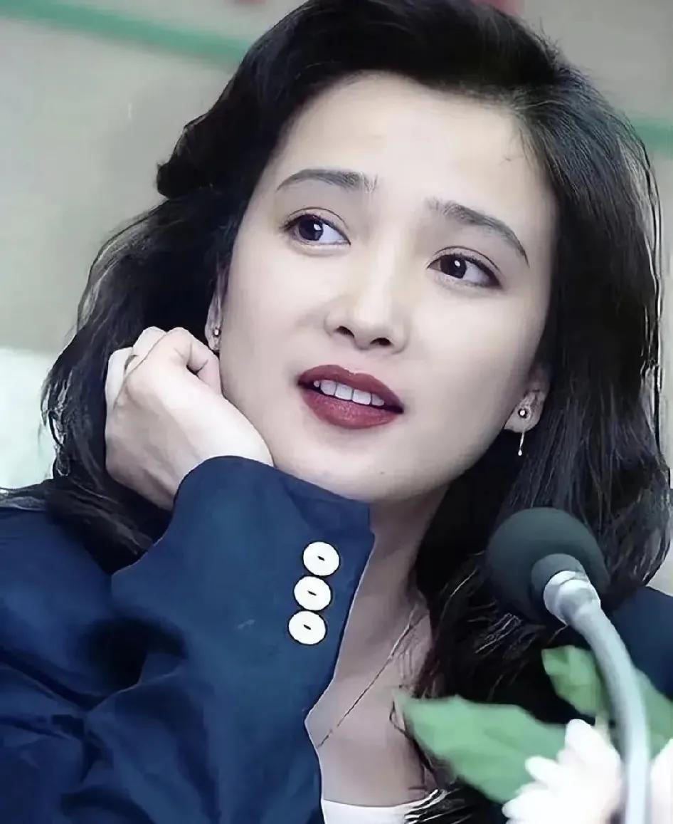 考古明剧，发现孙太后是何晴，我妈妈说，她长着一张大气福气国泰民安的脸，真是疾病真