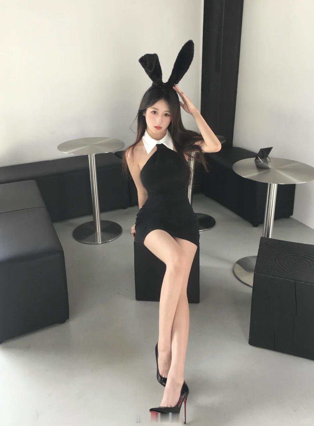 拍了一组兔兔写真～🐰​​​