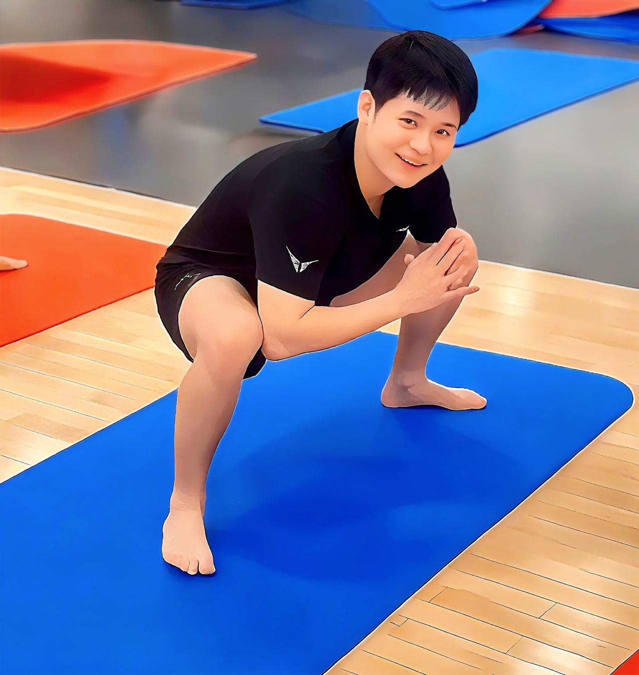 【林诗栋留在北京练瑜伽】刘主席都特意提到了挫折教育，重点给林诗栋的关怀就是治伤、