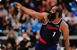你敢信吗，前雷霆三少，近期在NBA总得分上，超越3位传奇球星！1、三弟哈登，