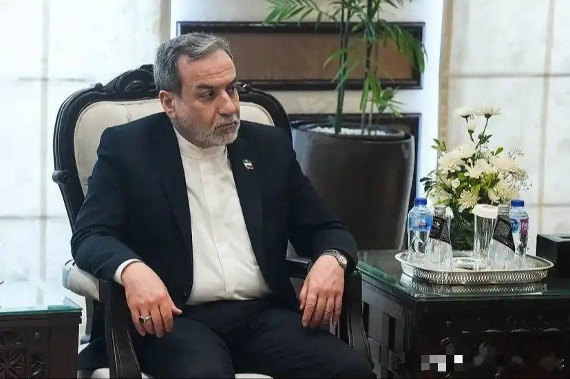 都打够了！伊朗确认开放海峡，特朗普：拿200亿换伊朗让步就在刚刚，伊朗外长阿拉格