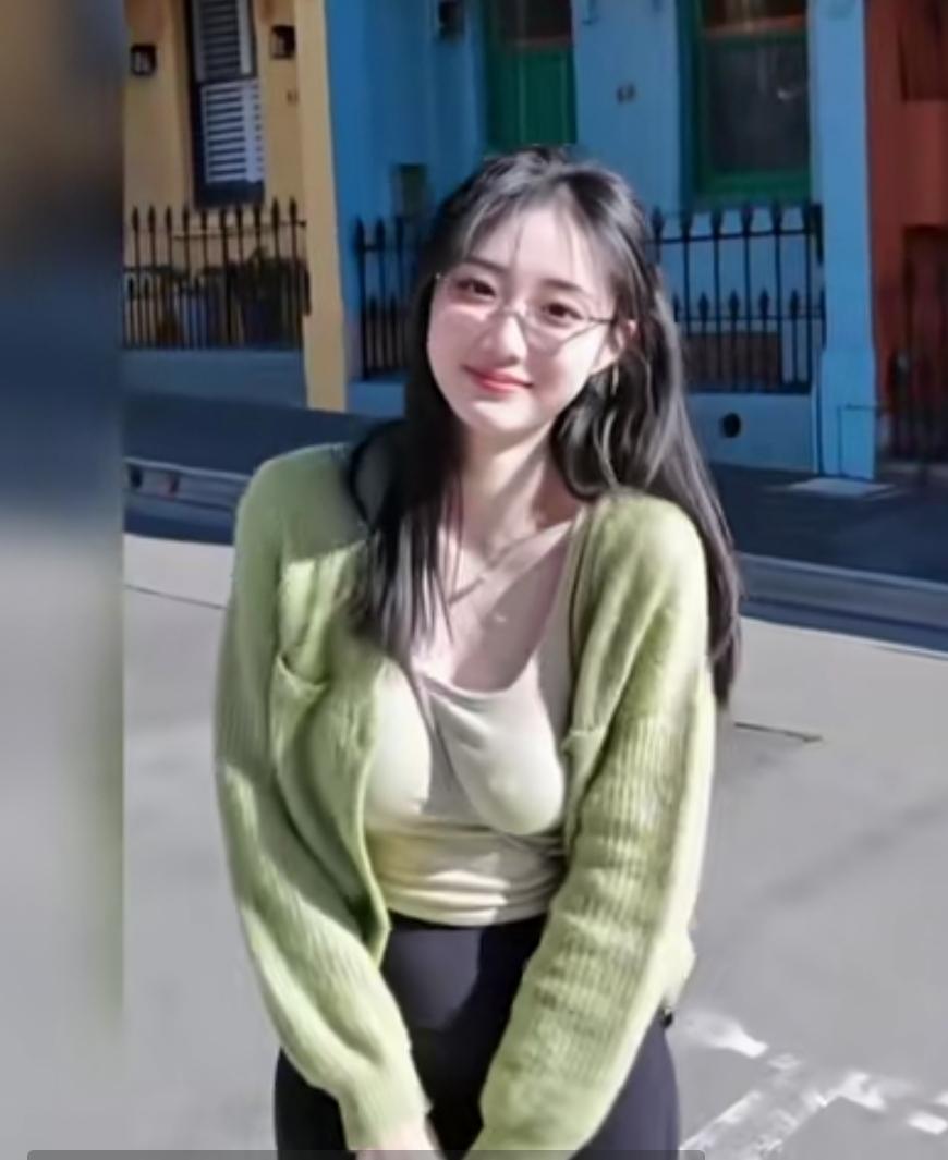 一眼就相中！这是我见过最干净漂亮的女孩遇见她的那一刻，才明白什么叫一眼心动