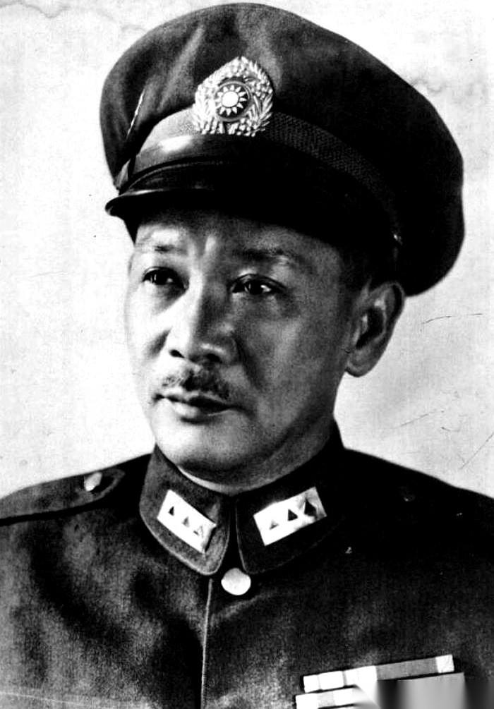 他被骂了一辈子“反动军阀”，到死都背着这口锅。直到他去世12年后，他老伴才在香