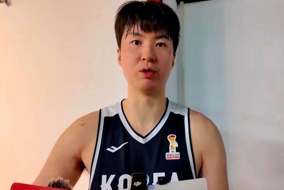 韩国球员赛后又点名崔永熙了！这场中韩大战虽然输了，但对手这番话直接给我们喂了颗