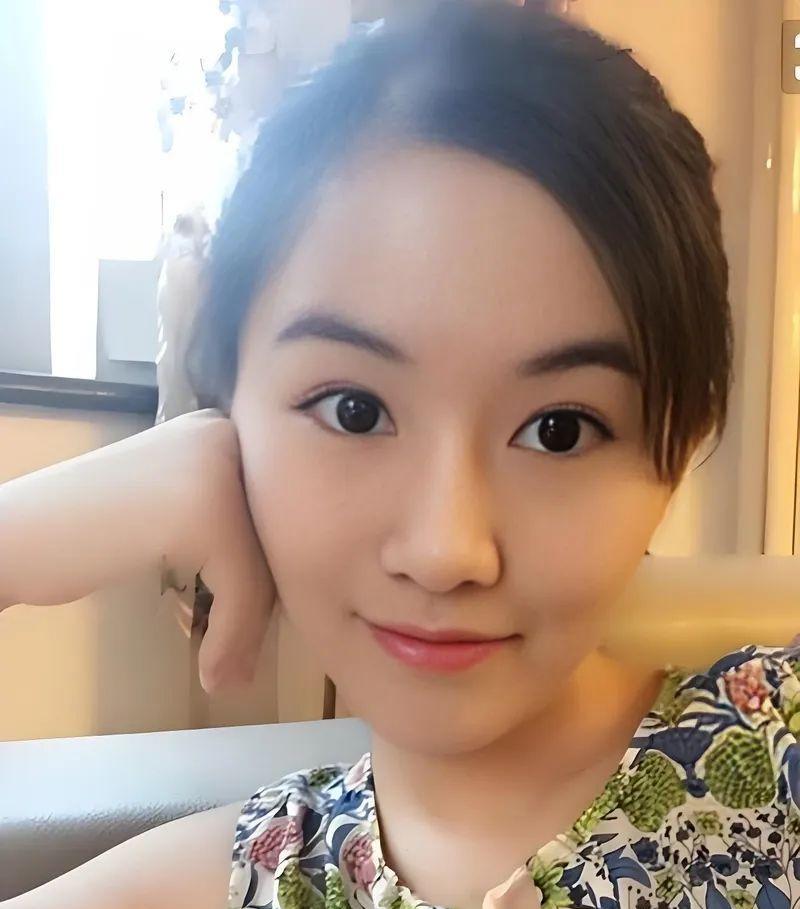 敲诈勒索逼死丈夫的蛇蝎女人翟欣欣，终于在9月19日一审犯敲诈勒索罪被判处12年有