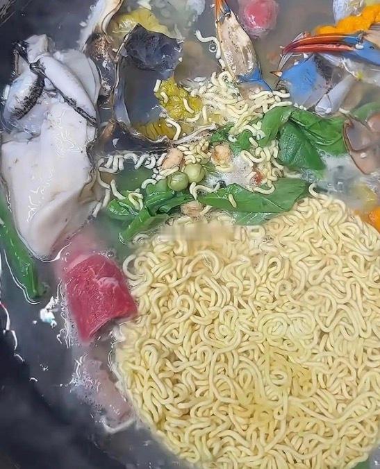 老婆做煮的面，有点下不了口
