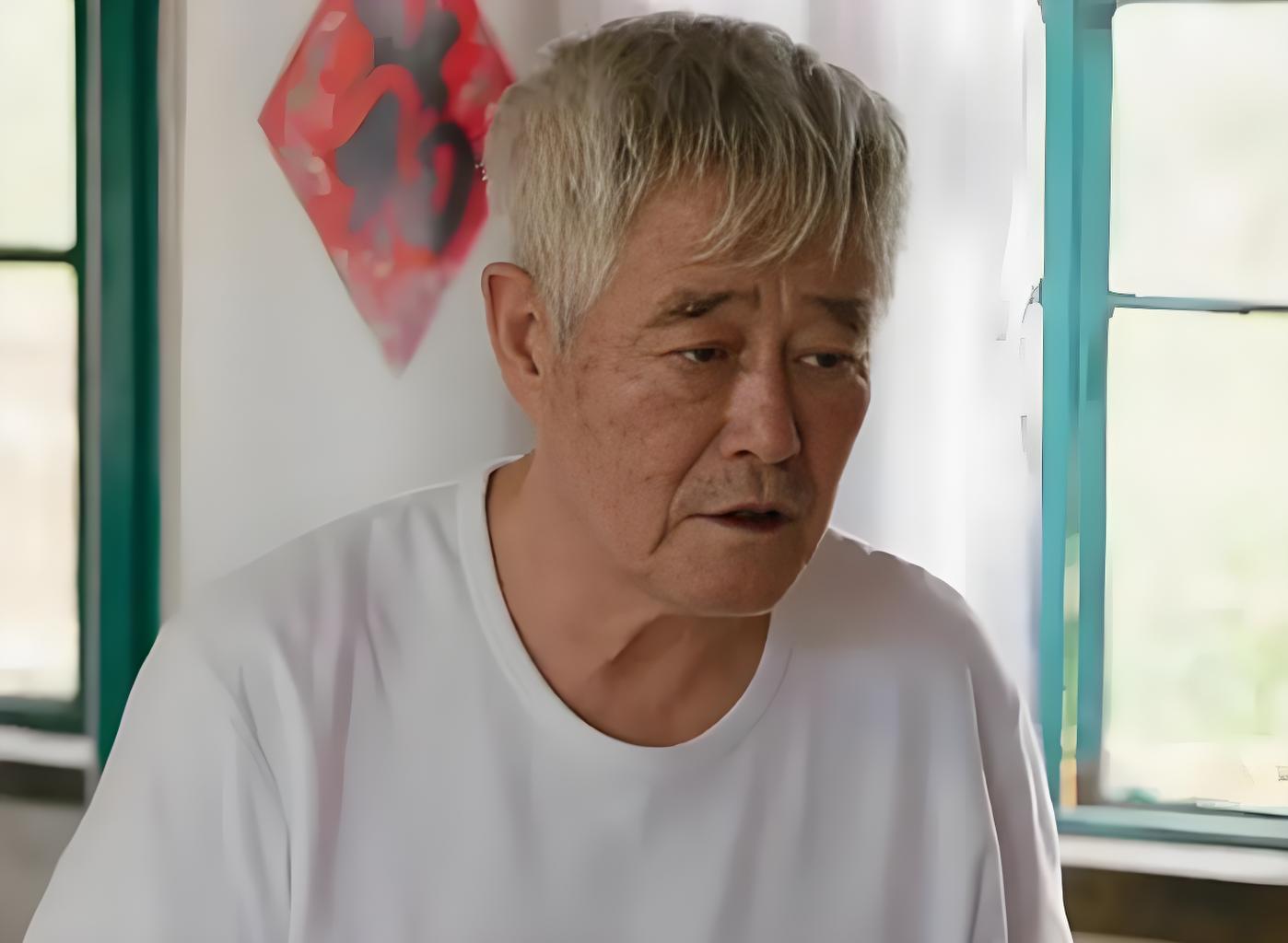 《乡村爱情》中“赵四媳妇”的饰演者筱素清，在直播时爆料：“《乡村爱情》系列换老多