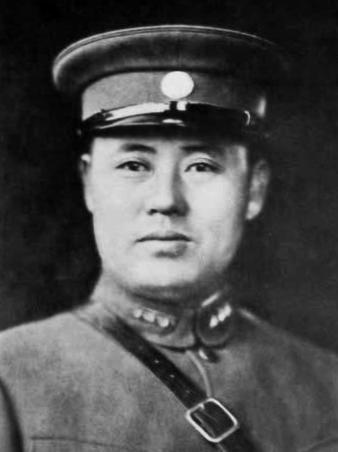 傅作义起义前收到老蒋密电，蒋：多年情分，求你一件事！傅：正当他左右彻夜难眠，蒋介