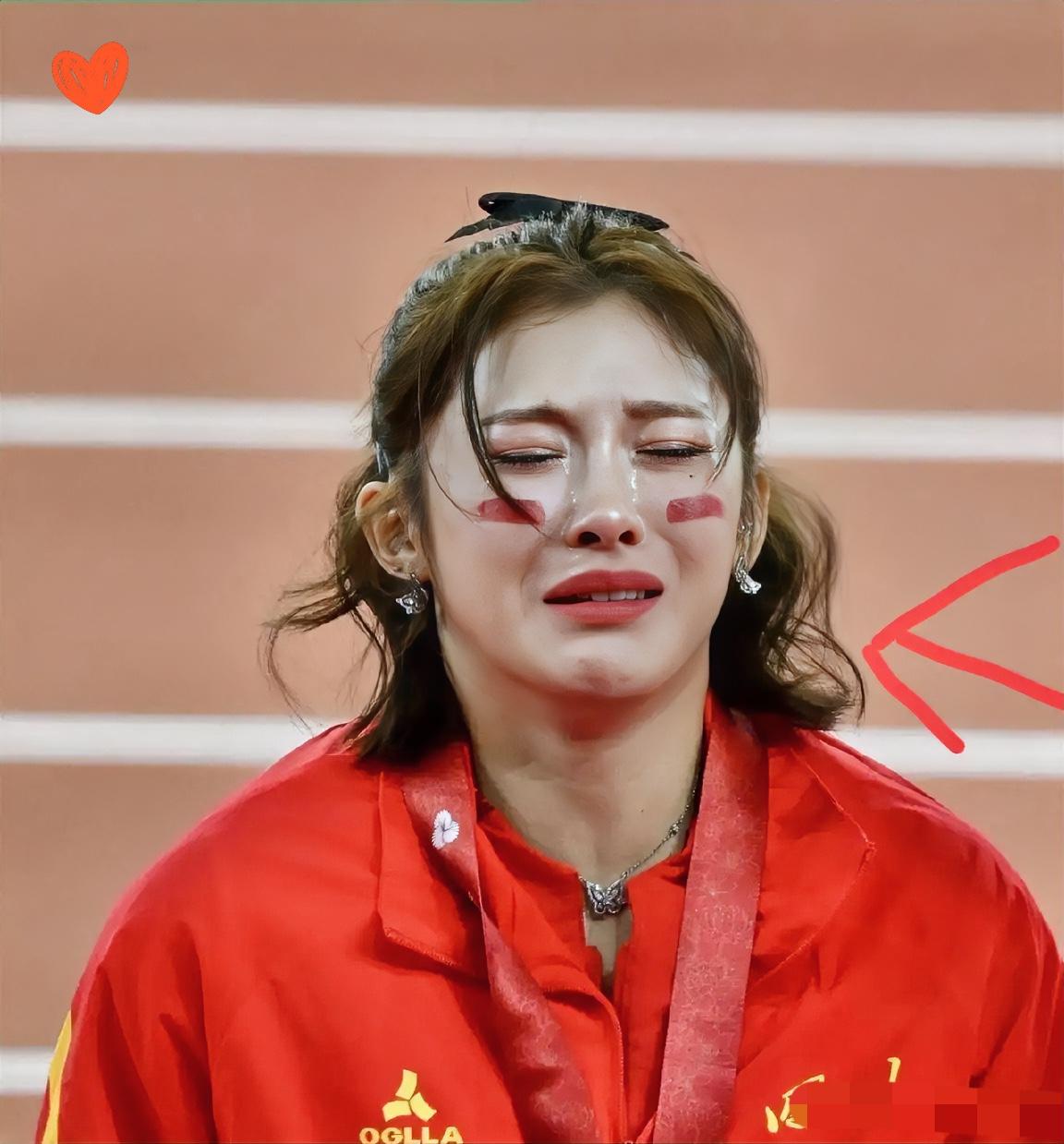 吴艳妮之所以会输，说白了一点都不奇怪，不知道大家有没有发现一个问题，她已经连