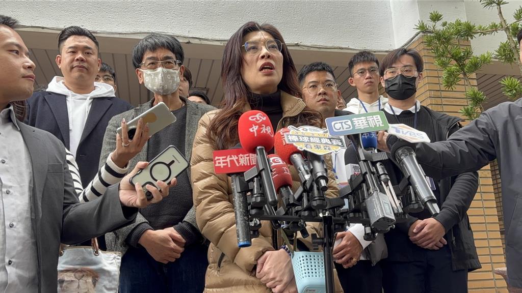 郑丽文确认积极准备国共论坛郑丽文将了民进党一军传出停办一段时间的国共论坛