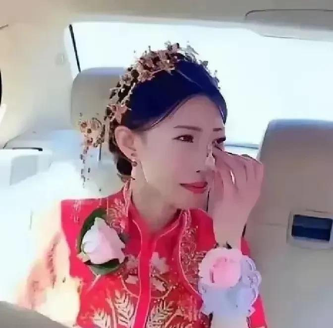 哈尔滨姑娘林婉晴远嫁南京，本以为婚礼是幸福起点，没想到成了人生大反转的开端。婚礼
