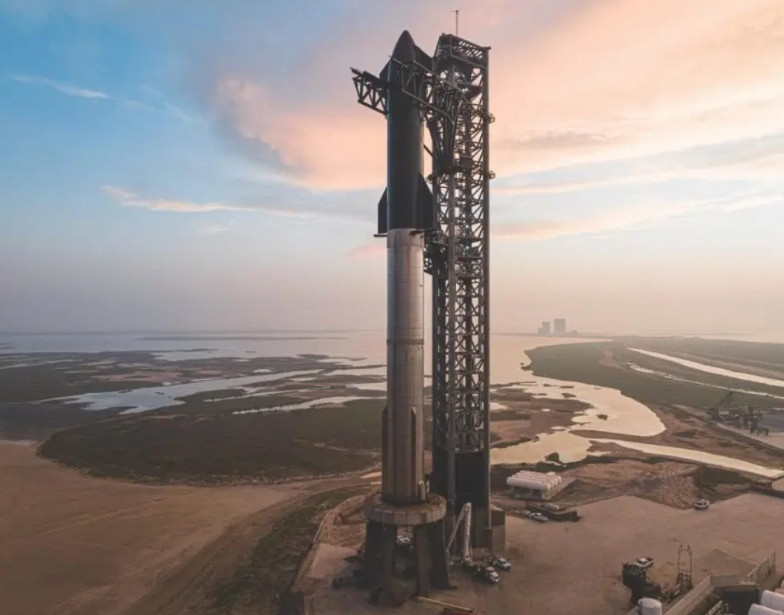 据马斯克提供的数据，SpaceX在2025年的总收入约为150亿美元，其中美国