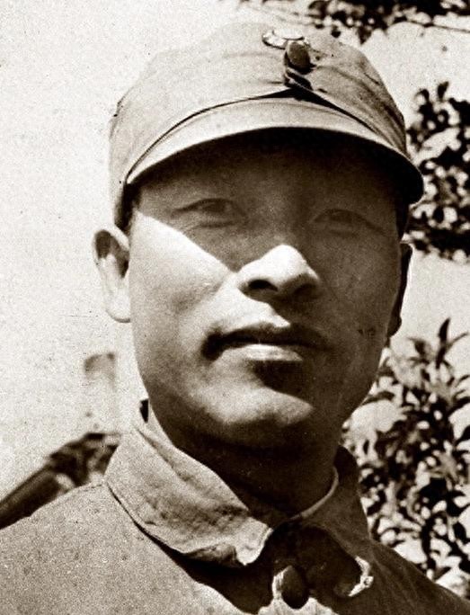 建国后，有人追求彭雪枫妻子，林颖：先看看彭雪枫写的87封信“1951年10月1