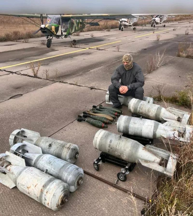 塔斯社报道，乌军使用集束弹药攻击红军城。当地时间15日，俄联邦武装力量中部作
