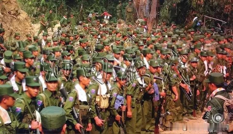 果敢同盟军打仗是尊严之战!实力更弱的德昂军，首先对果敢军动手，硬夺下了贵概县